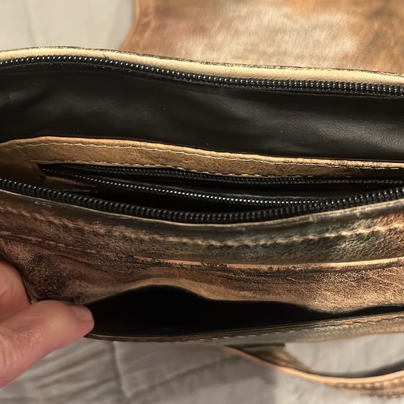 Sova Hand-painted Leather Crossbody. Never  used. Earth tone with silver accent - Picture 13 of 15